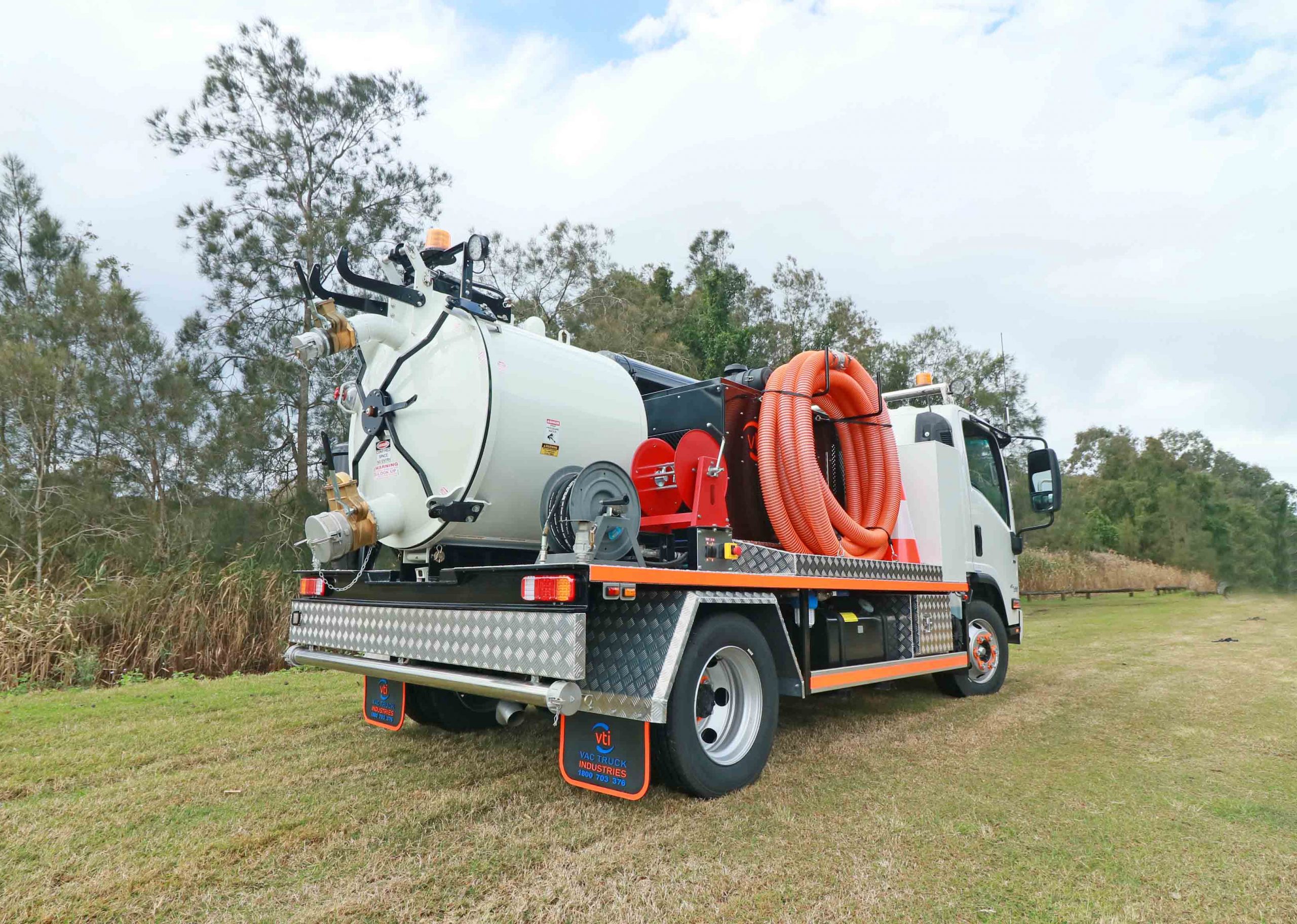 VTI vacuum/water trucks